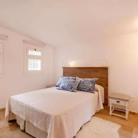 Villa Preciosa Moderna Cerca De Puerto Banus *