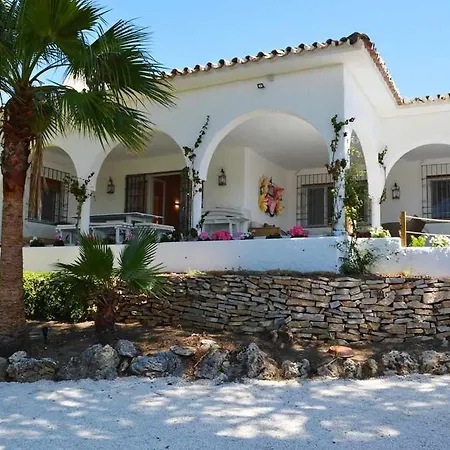 Villa Preciosa Moderna Cerca De Puerto Banus Marbella