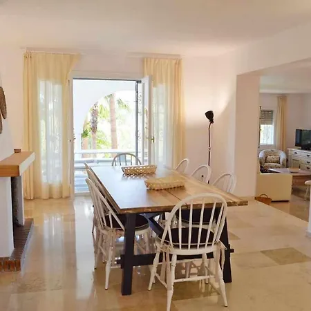 Preciosa Moderna Cerca De Puerto Banus Marbella