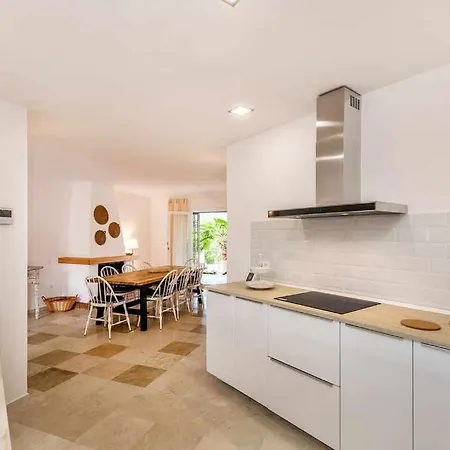 Villa Preciosa Moderna Cerca De Puerto Banus Marbella